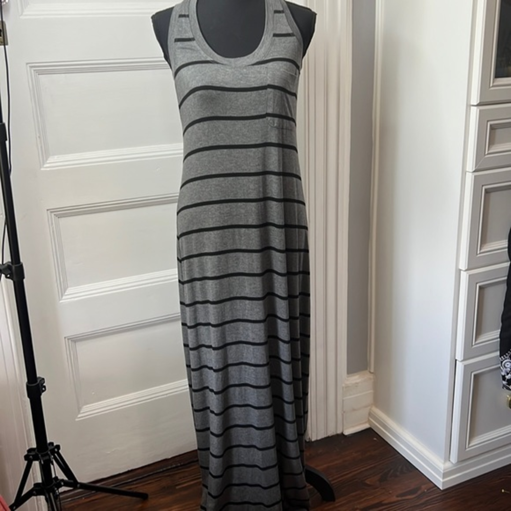 MAX & MIA WOMENS DRESS SIZE M NEW WITHOUT TAGS MADE IN THE USA